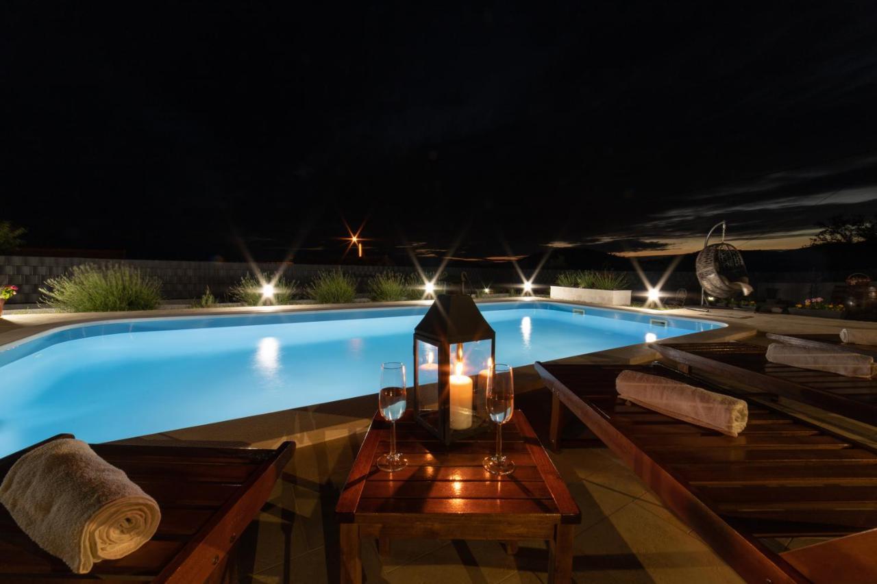 Villa Terra With Heated Pool Marina Luaran gambar