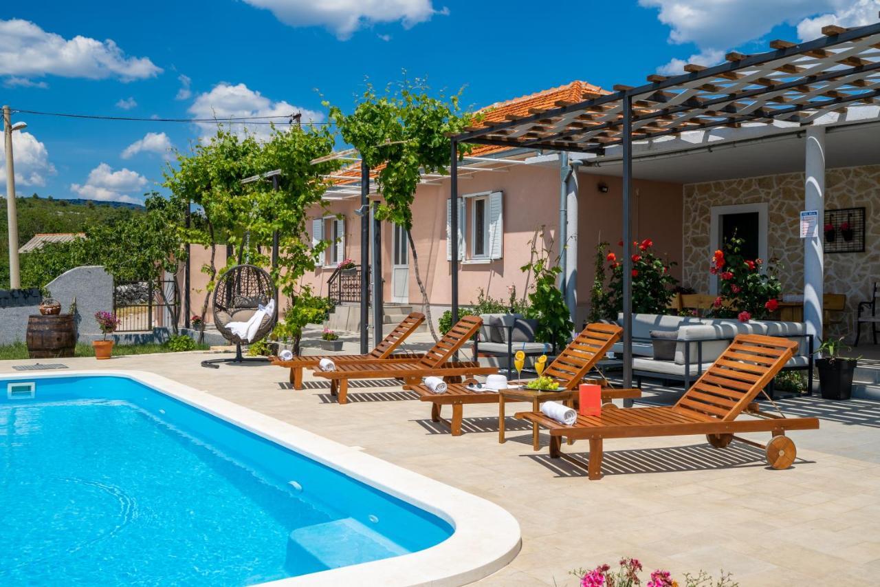 Villa Terra With Heated Pool Marina Luaran gambar